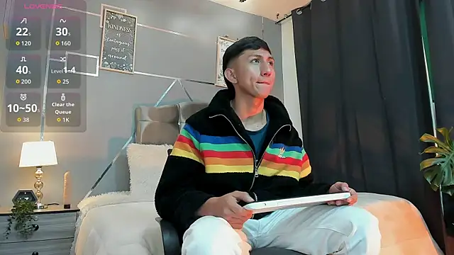 oliver mr  online show from 12/19/25, 07:49