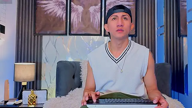 oliver mr  online show from 03/31/26, 07:49