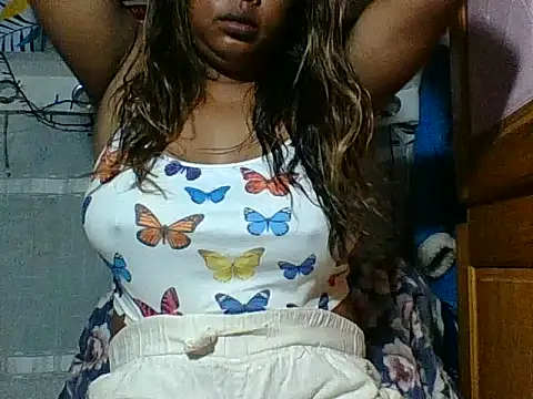 Snapshot of SEXY_METISE chatting on 01/18/26, 02:37 SEXY METISE online show from 01/18/26, 02:37