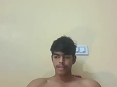 Snapshot of monster_33 chatting on 03/15/26, 07:15 monster 33 online show from 03/15/26, 07:15