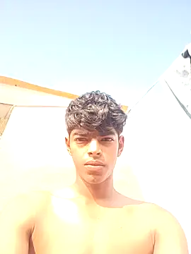 monster 33 online show from 10/25/25, 02:55