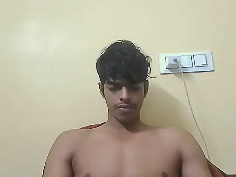 Snapshot of monster_33 chatting on 03/17/26, 10:29 monster 33 online show from 03/17/26, 10:29