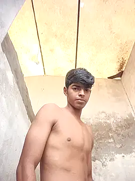 monster 33 online show from 10/28/25, 04:35