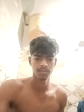 monster 33 online show from 10/10/25, 05:36