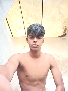 monster 33 online show from 10/23/25, 02:32