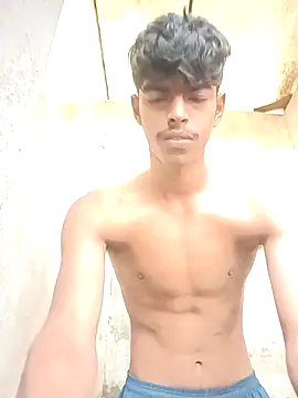 monster 33 online show from 10/18/25, 01:51