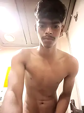 monster 33 online show from 10/08/25, 10:10