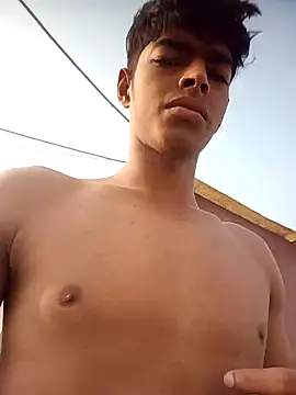 monster 33 online show from 10/22/25, 03:06