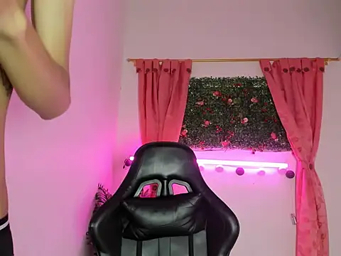 dylan 202520  online show from 09/18/25, 11:24