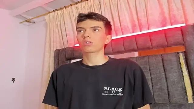 dylan 202520  online show from 10/07/25, 11:33