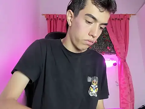 dylan 202520  online show from 09/22/25, 11:27