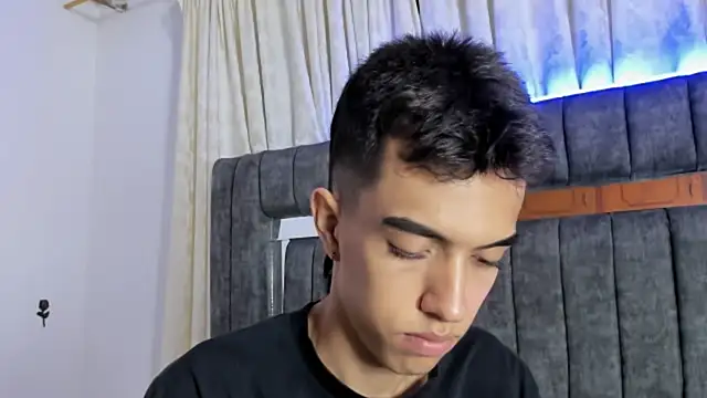 dylan 202520  online show from 09/25/25, 11:27