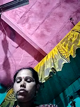 Pooja750 online show from 12/18/25, 07:40