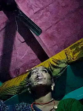 Pooja750 online show from 10/26/25, 03:45