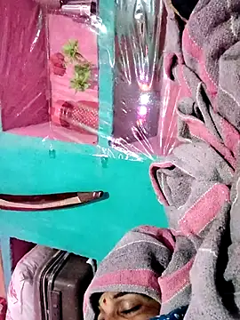 Pooja750 online show from 10/28/25, 06:29