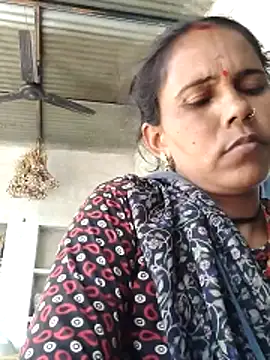 Snapshot of Pooja750 chatting on 05/29/26, 04:07 Pooja750 online show from 05/29/26, 04:07