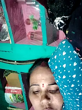 Pooja750 online show from 12/05/25, 02:37