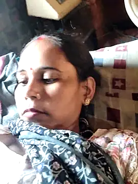 Snapshot of Pooja750 chatting on 05/13/26, 10:00 Pooja750 online show from 05/13/26, 10:00