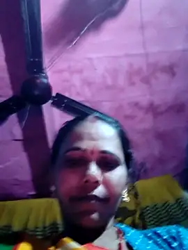 Pooja750 online show from 11/26/25, 06:30