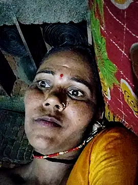 Snapshot of Pooja750 chatting on 05/17/26, 04:18 Pooja750 online show from 05/17/26, 04:18