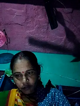 Pooja750 online show from 11/28/25, 12:27