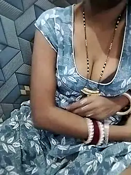 Snapshot of Priyanka-hot chatting on 10/25/25, 04:07 Priyanka-hot online show from 10/25/25, 04:07