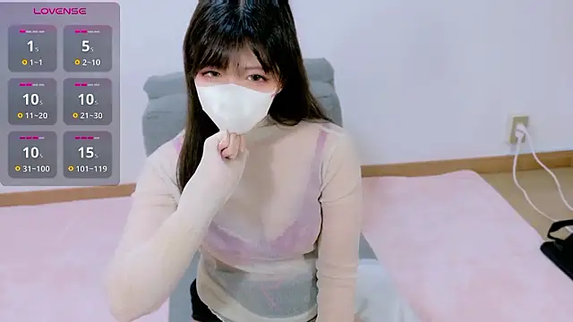 hinachuuu  D online show from 11/19/25, 09:09