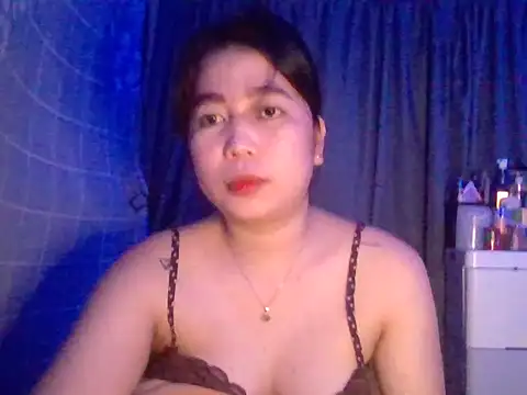 Snapshot of Asianhotskinny chatting on 06/11/26, 06:05 Asianhotskinny online show from 06/11/26, 06:05