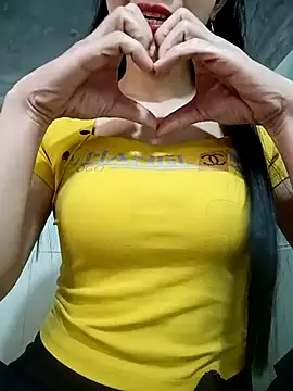 Vyvyy06 online show from 11/15/25, 12:25