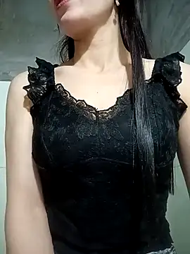 Vyvyy06 online show from 10/30/25, 02:10