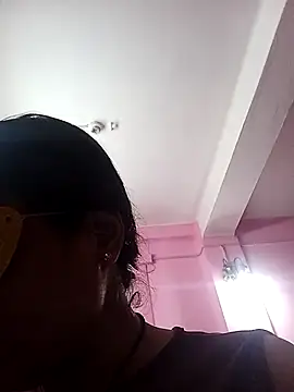 Gullapi online show from 02/15/26, 03:29