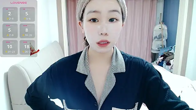 Annasweet- online show from 10/22/25, 11:42