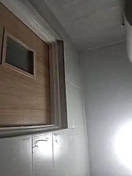 948197 online show from 12/01/25, 08:21