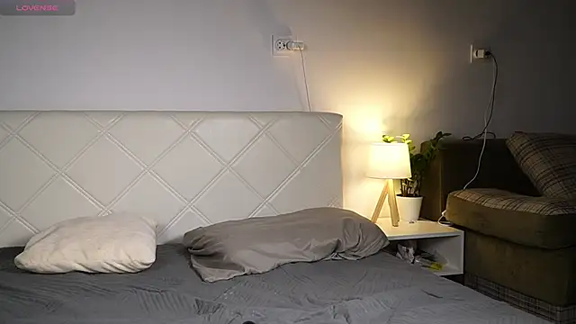 KaeliaScorch online show from 02/27/26, 12:05