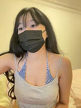 Minnie-2025 online show from 04/15/26, 06:01