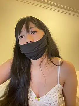 Minnie-2025 online show from 06/14/26, 04:41