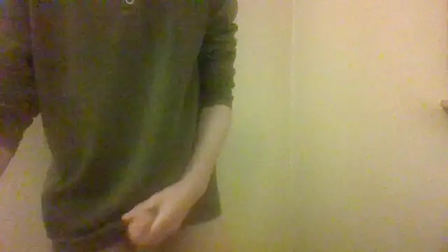 your boy toy18 online show from 10/01/25, 11:36