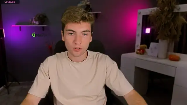 Snapshot of joseph_bear_ chatting on 09/10/25, 12:48 joseph bear online show from 09/10/25, 12:48