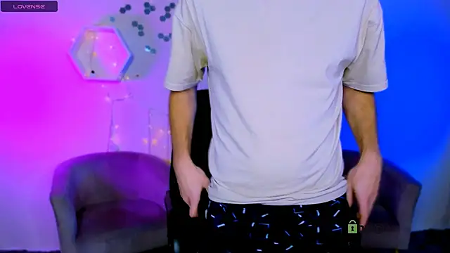 Snapshot of joseph_bear_ chatting on 11/06/25, 08:02 joseph bear online show from 11/06/25, 08:02