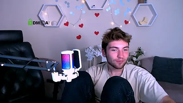 Snapshot of joseph_bear_ chatting on 10/03/25, 03:41 joseph bear online show from 10/03/25, 03:41