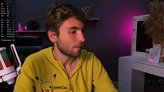 Snapshot of joseph_bear_ chatting on 10/06/25, 02:24 joseph bear online show from 10/06/25, 02:24