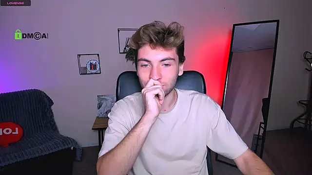 Snapshot of joseph_bear_ chatting on 09/27/25, 08:31 joseph bear online show from 09/27/25, 08:31