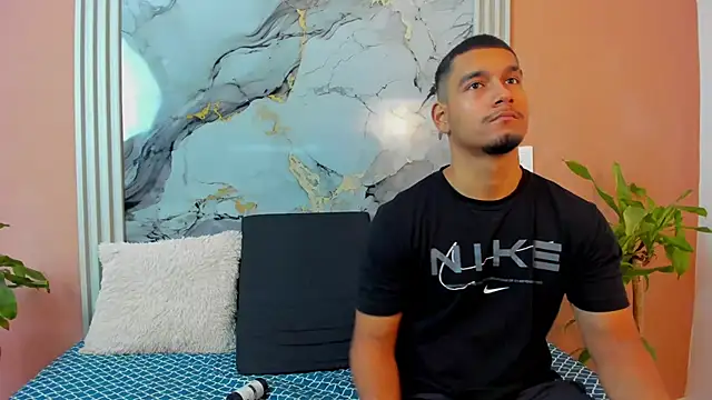  online show from 11/23/25, 01:43