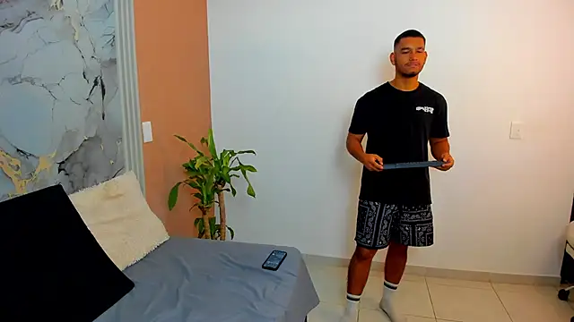  online show from 10/26/25, 02:06