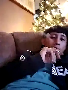 Snapshot of hdz3012 chatting on 12/15/25, 07:09 hdz3012 online show from 12/15/25, 07:09