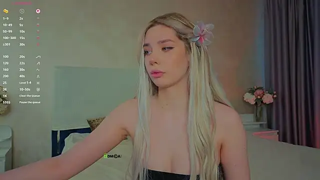  sophielov online show from 06/17/26, 03:33