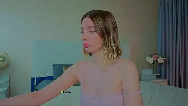  sophielov online show from 05/29/26, 10:49