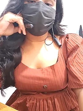 Snapshot of BeautyGirl_sara chatting on 10/18/25, 04:47 BeautyGirl sara online show from 10/18/25, 04:47