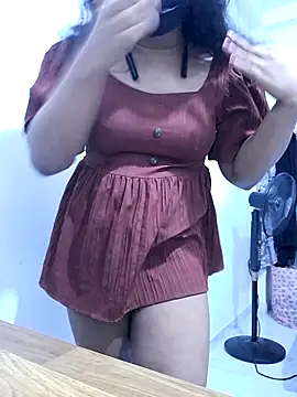 Snapshot of BeautyGirl_sara chatting on 09/26/25, 02:35 BeautyGirl sara online show from 09/26/25, 02:35