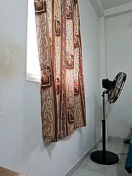 BeautyGirl sara online show from 05/15/26, 04:10